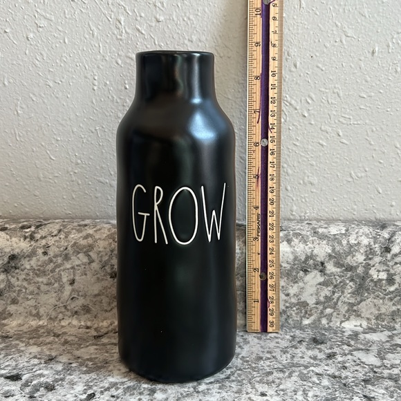 Rae Dunn vase - Picture 5 of 6